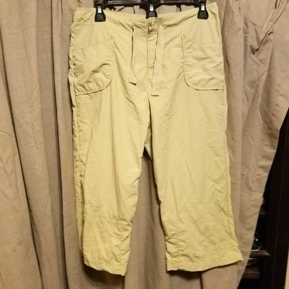 Canyon Creek womens large drawstring khaki capris